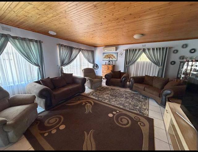 3 BEDROOM PROPERTY TO RENT IN DALPARK EXT 1